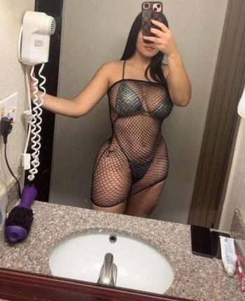 267-223-7497, 24  female escort, Washington
