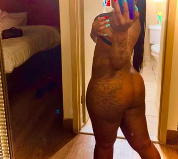 240-917-6596, 28  female escort, Washington