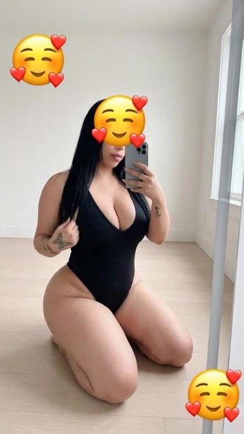 240-438-1674, 24  female escort, Washington