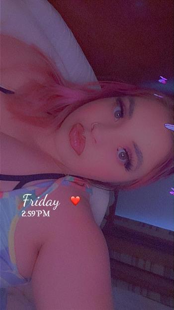 Snow, 27  female escort, Washington